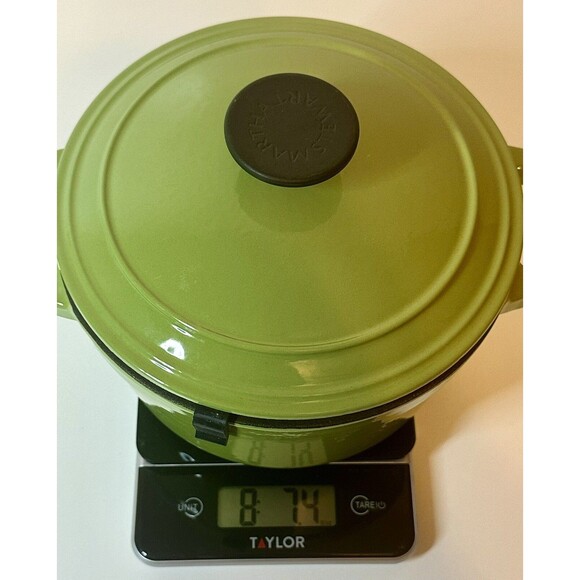 Martha Stewart 2 Quart Green Enameled Cast Iron Dutch Oven w/ Lid - Picture 13 of 13